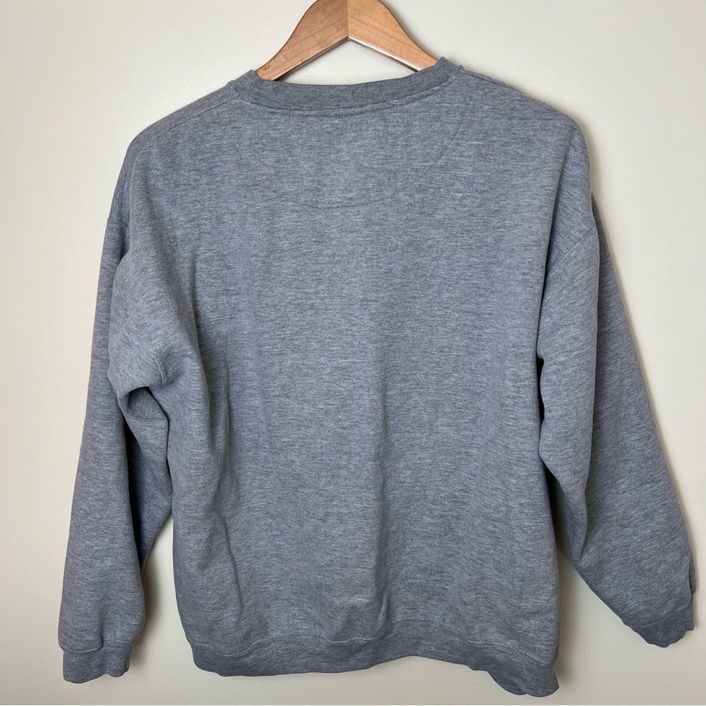 Winnie The Pooh Cartoon Disney Embroidered Gray Crewneck Sweatshirt XL 90s Y2K - Picture 7 of 8